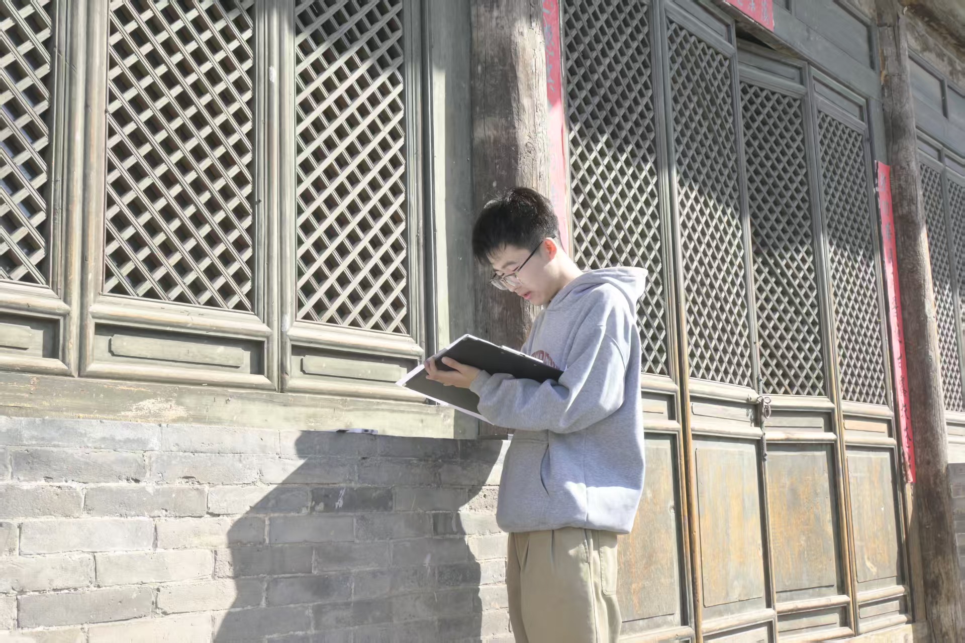 微信图片_20250415214510.jpg